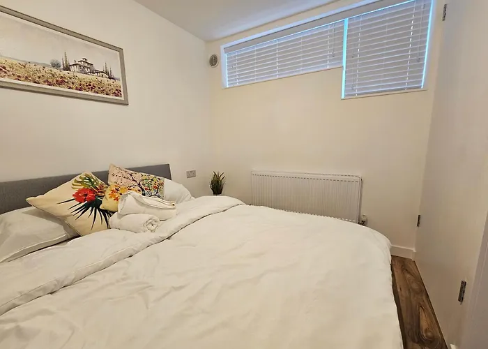 London Aldgate Apartment